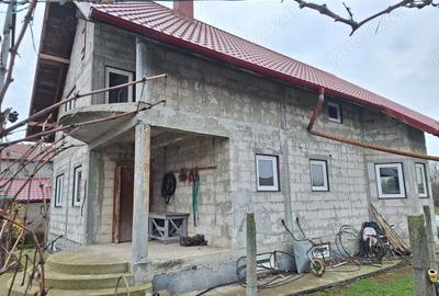 Casă cu 5 camere în Valu lui Traian - 4