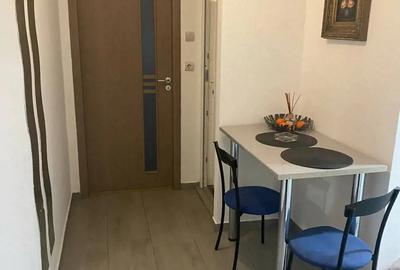 Inchiriez apartament