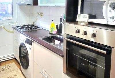 Apartament cu 3 camere decomandat în Dărmănești - 9