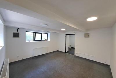 Apartament situat la demisol, 50 mp utili, cartierul Andrei Muresanu!