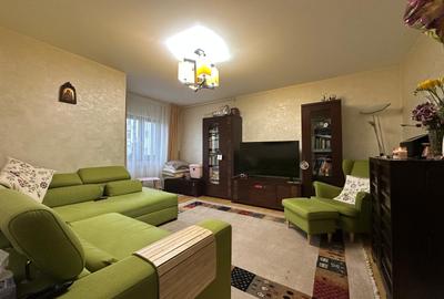 Apartament cu 3 camere decomandat, mobilat în Virtuții