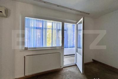 Apartament cu 3 camere decomandat în Central - 18