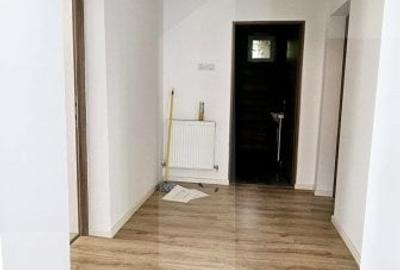 Casa spatioasa, de vanzare, cu 10 camere, 200 mp, zona semicentrala - 8