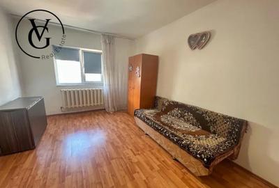 Apartament cu 2 camere decomandat, mobilat în CET - 7