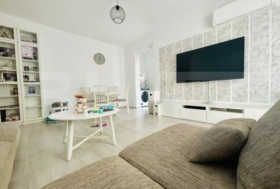 Apartament cu 3 camere semidecomandat în Dumbrăvița