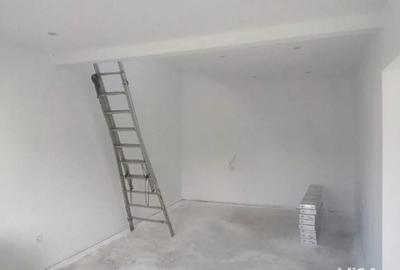 Casă cu Teren 1000 Mp în Chiojdu - 1