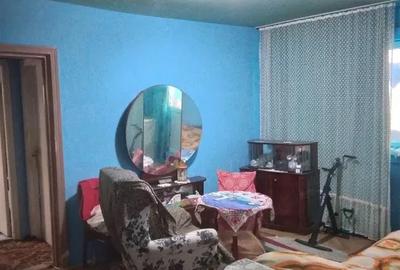 Apartament cu 3 camere decomandat în Soarelui - 1