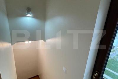 Apartament cu 3 camere în 1 Mai