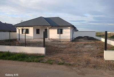 Casă cu 3 camere în Dumbrava - 7