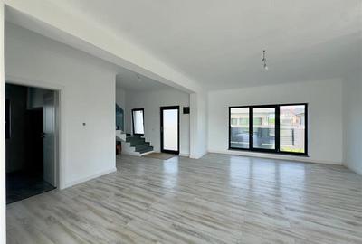 Casă individuală cu 4 camere cu Canalizare în Miroslava - 9