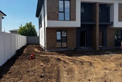 Duplex cu 4 camere cu Teren 300 Mp în Central - 12