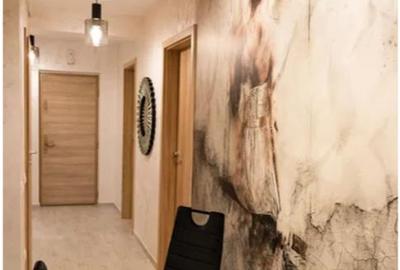 Apartament cu 2 camere decomandat, mobilat în Tractorul - 4