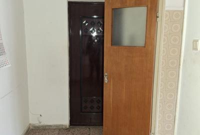 Apartament cu 2 camere semidecomandat în Crângași