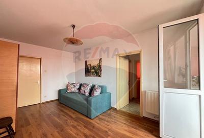 Apartament cu 3 camere, de inchiriat - Zona Piata Progresul