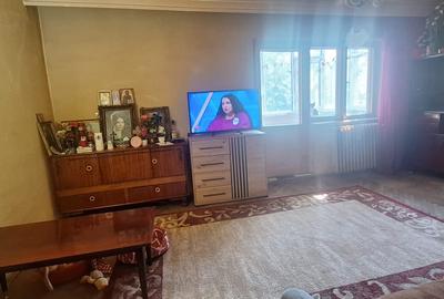SUPEROCAZIE ! POARTA 6 APARTAMENT 2 CAMERE DECOMANDATE 2 BALCOANE 62 MP. 75.00 E - 3