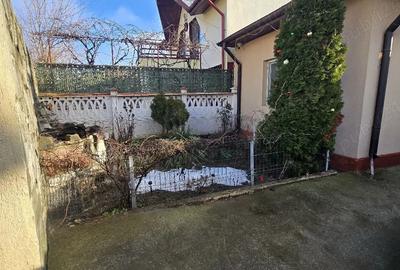 Casă cu 4 camere cu Teren 600 Mp în Berceni - 2