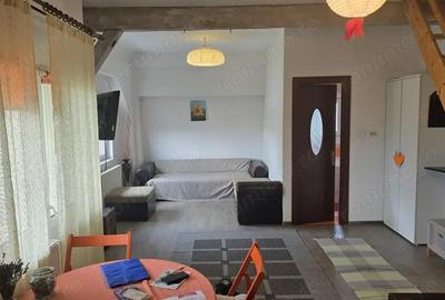 Vand apartament 3 camere cu scara interioara, pe 2 nivele in Deva, zona Minerului