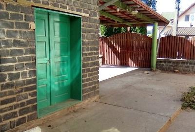 De vânzare:2 case de locuit. Casa de locuit și casa de locuit P+E1 - 5