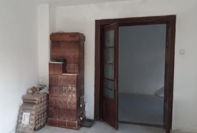 Casa modesta, locuibila, toate utilitatile, Chitila-Bucurestii Noi.73000E - 5