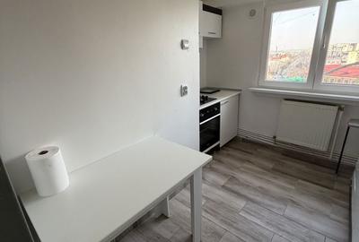 Apartament cu 3 camere decomandat în Central - 3