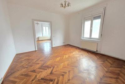 Apartament cu 3 camere decomandat în Central - 5