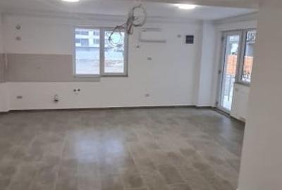 Spațiu comercial, 45.6 mp în Mamaia-Sat
