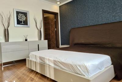 Apartament cu 3 camere în Central - 3