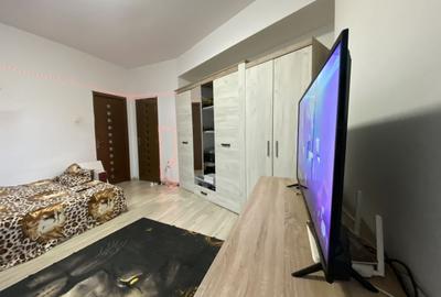 Apartament cu 3 camere semidecomandat, mobilat în Iancului - 2