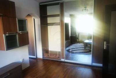 Apartament cu 2 camere semidecomandat, mobilat în Central - 2