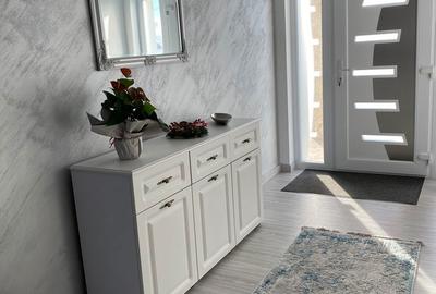 Casă cu 4 camere cu Teren 1400 Mp în Central - 3