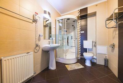 Casă cu 14 camere cu Canalizare în Borhanci - 8
