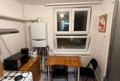 Apartament cu 3 camere în Berceni - 1