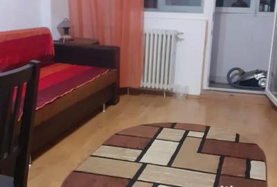 Garsonieră decomandată în Vest - 2