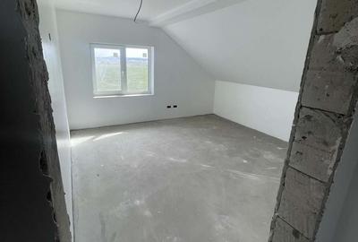 Casă cu 7 camere cu Teren 750 Mp în Central - 13