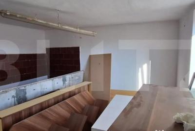 Casă cu 3 camere cu Teren 900 Mp în Central - 2