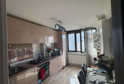 Apartament cu 2 camere decomandat în Central - 4