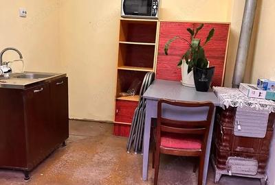 Casă cu 4 camere cu Teren 342 Mp în Ghirodei