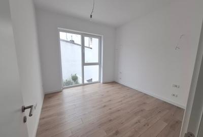 Calea Calarasilor Vand apartament cu doua (2) camere - 2