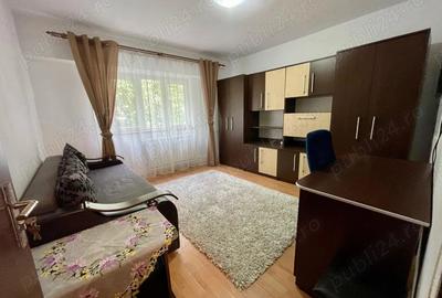 Persoana fizica ofera spre vanzare garsoniera la etajul 1 in Rogerius - 1