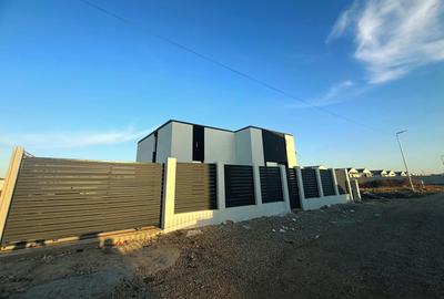 Casa Individuala la intrare in Berceni / 3 Camere / 2 Bai - 3