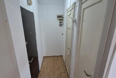 Garsonieră decomandată în Armeneasca
