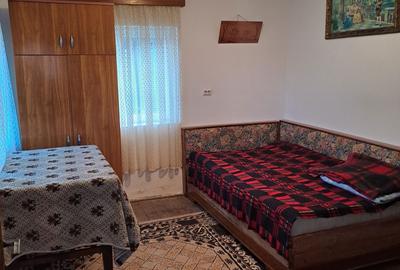 Casă cu 4 camere în Ciofrângeni - 8