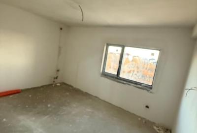 Casă cu 4 camere cu Teren 500 Mp în Central - 4