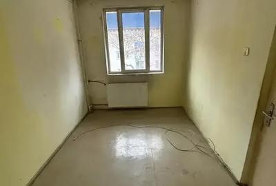 Apartament De Vanzare 2 Camere Baicului Lunca Florilor - 2