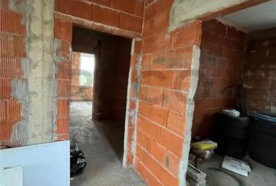 Casă cu 4 camere cu Teren 564 Mp în Centura - 15