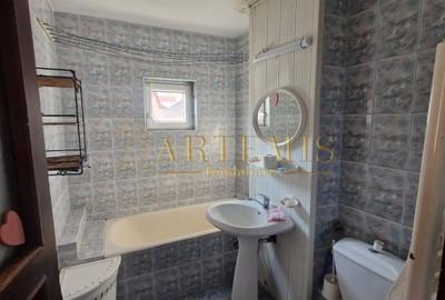 Apartament de 3 camere, decomandat,70 mp., zona Sens - 6