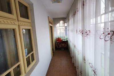 Casă cu 4 camere cu Teren 1000 Mp în Frumușani - 3