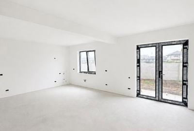 Casă cu 4 camere cu Teren 1300 Mp în Central - 2