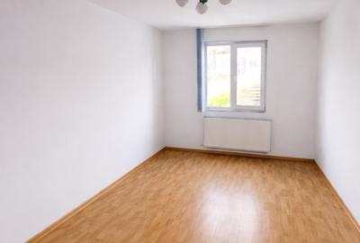 Apartament cu 3 camere semidecomandat în Simeria - 3