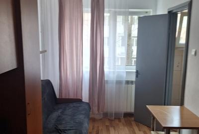 Garsonieră decomandată în Costin Georgian - 1